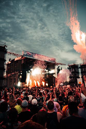20-Most-Popular-Music-Festivals-In-The-World-Right-Now4545